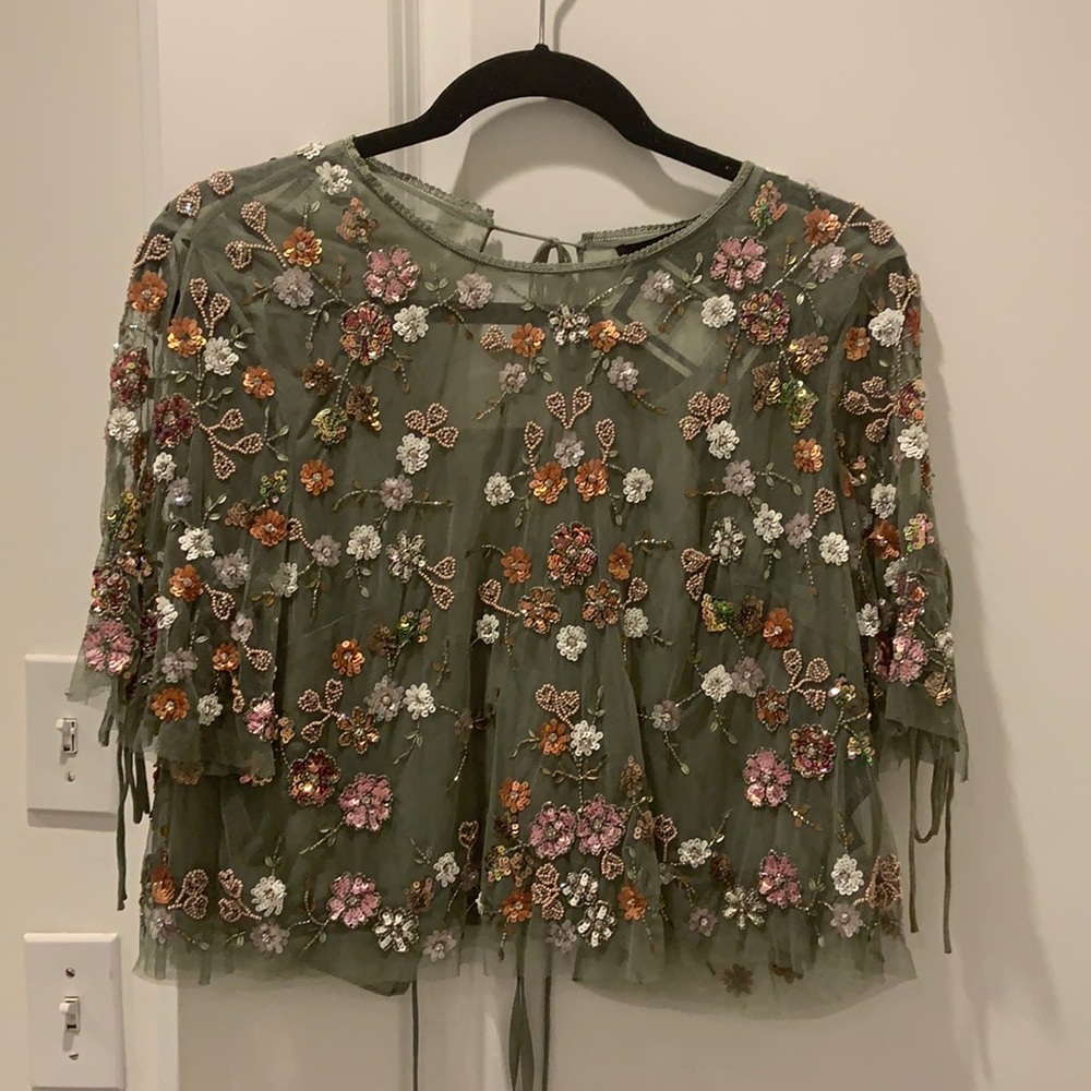 Brand new needle & thread top